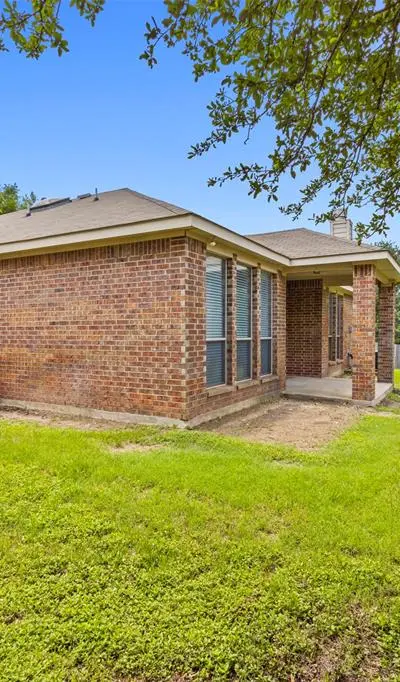7313 Chapel Mesa Court, Dallas TX 75249 - Photo 4