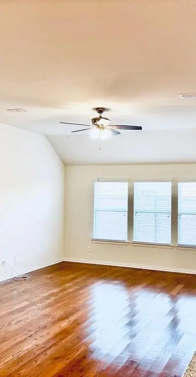 105 Hanover Trail, Lewisville TX 75067 - Photo 5