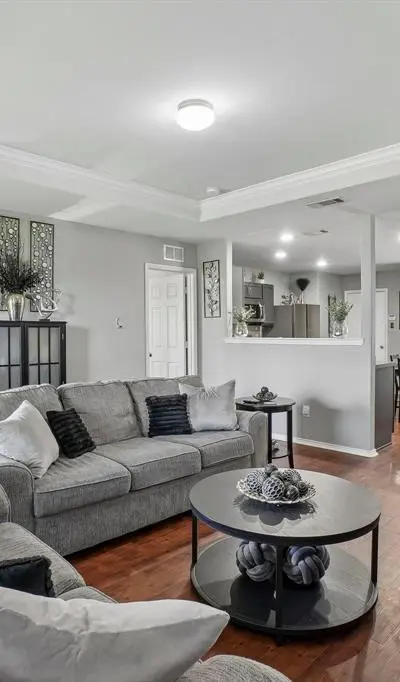 1286 Wysteria Lane, Burleson TX 76028 - Photo 5