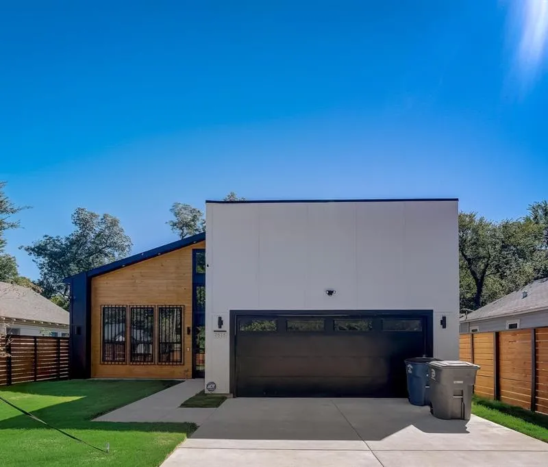 2618 Carpenter Avenue, Dallas TX 75215