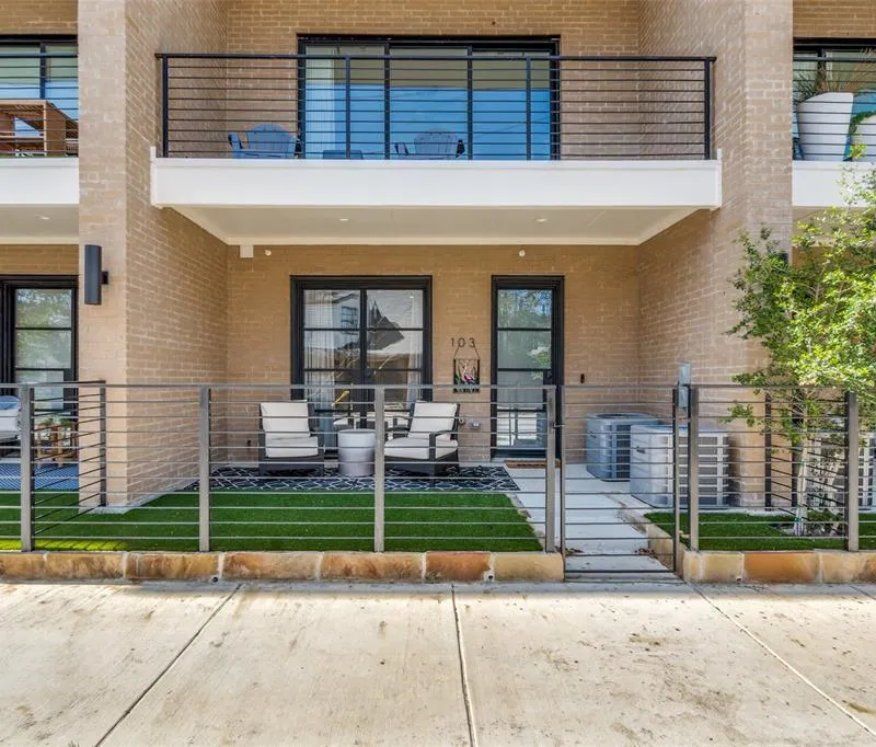 805 Pavillion Street # 103, Dallas TX 75204