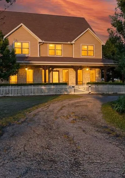 6670 Green Valley Circle, Aubrey TX 76227 - Photo 5