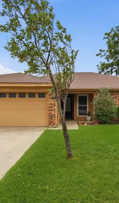 1104 Monterrey Street, Bedford TX 76022 - Photo 2