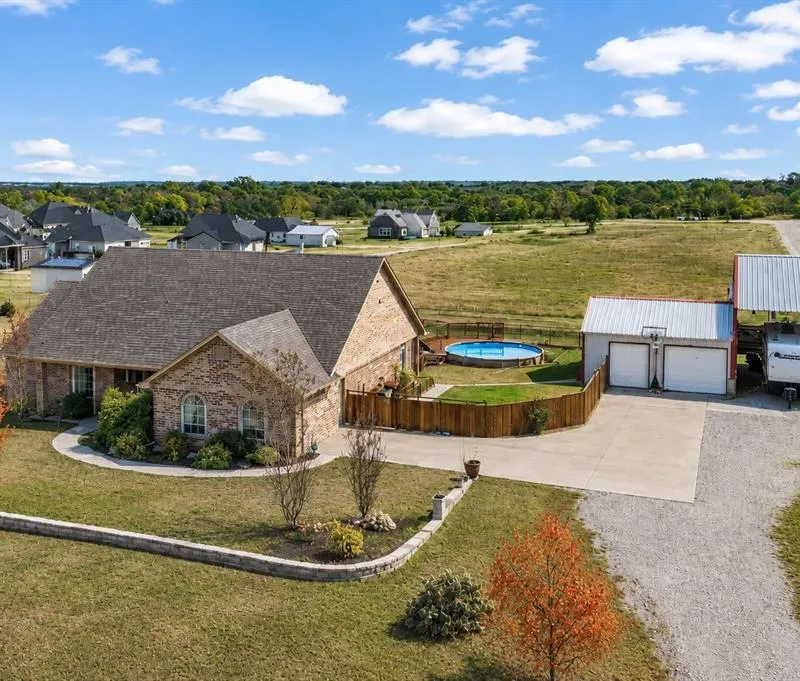 737 County Road 4699, Boyd TX 76023