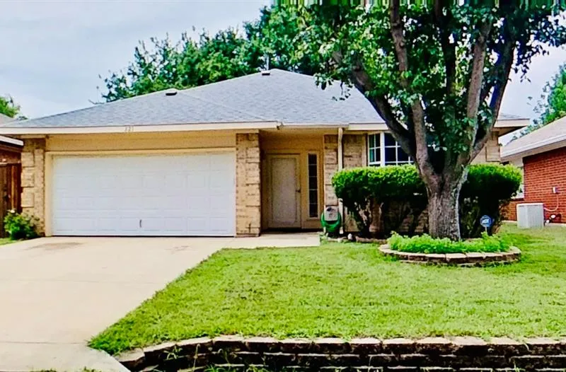 321 Boliver Avenue, Lake Dallas TX 75065