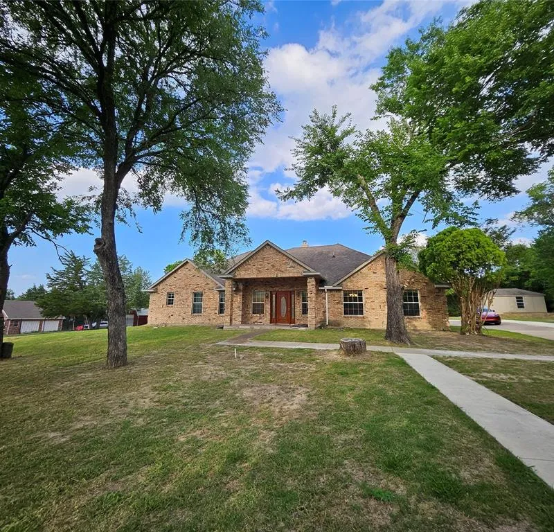 234 E FORK Road, Sunnyvale TX 75182