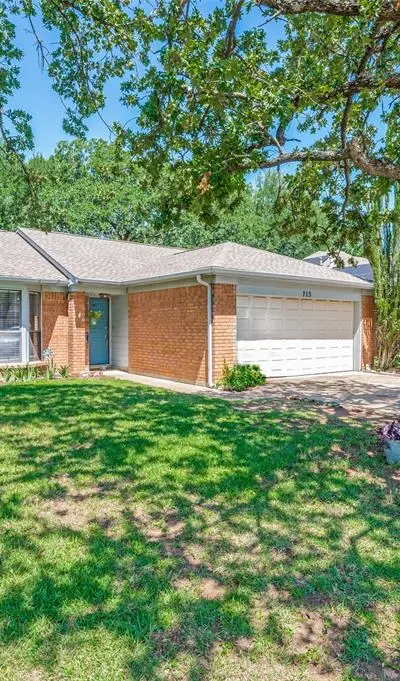 713 Mack Drive, Denton TX 76209
