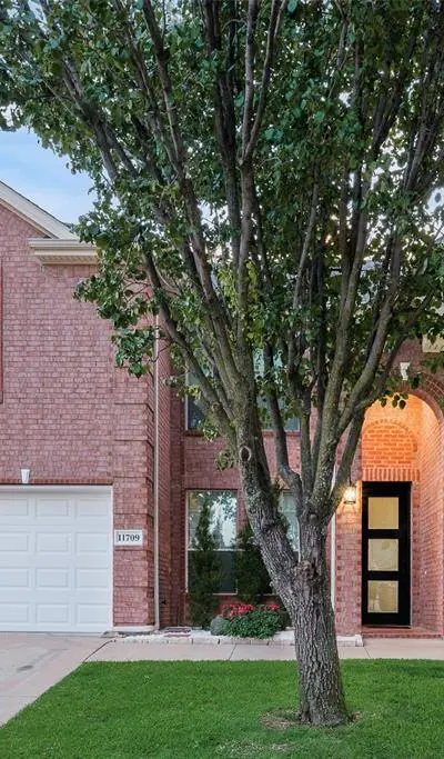 11709 Pheasant Creek Drive, Fort Worth TX 76244