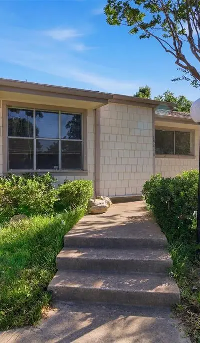 13610 Brookgreen Drive, Dallas TX 75240