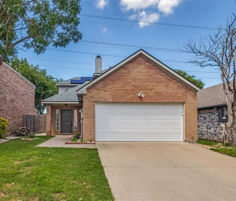 1383 Mimosa Lane, Lewisville TX 75077