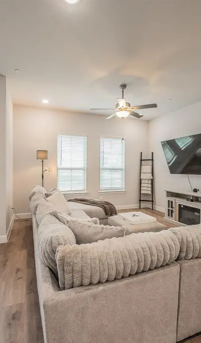 12933 Couture Drive, Farmers Branch TX 75234 - Photo 5
