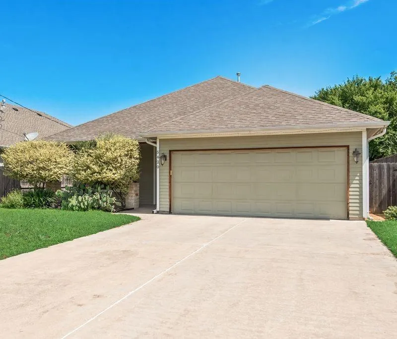5420 Meandering Road, River Oaks TX 76114