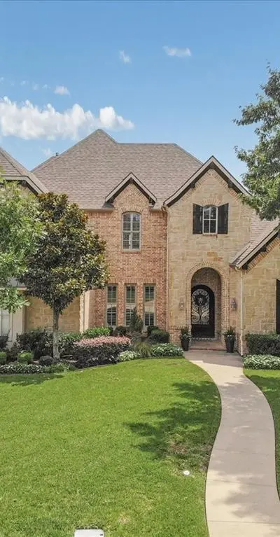1400 Eleanor Rigby Lane, Mansfield TX 76063 - Photo 2