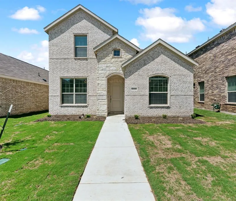 1341 Hondo Canyon Drive, Fort Worth TX 76052