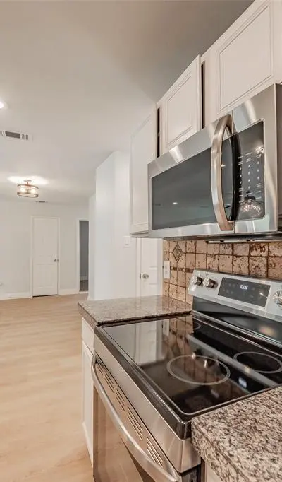 4503 Mexicana Road, Dallas TX 75212 - Photo 2