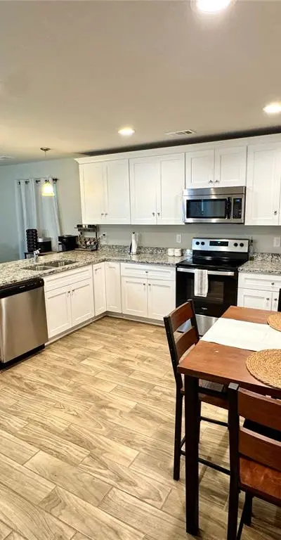 124 Oakwood Street, Chico TX 76431 - Photo 5