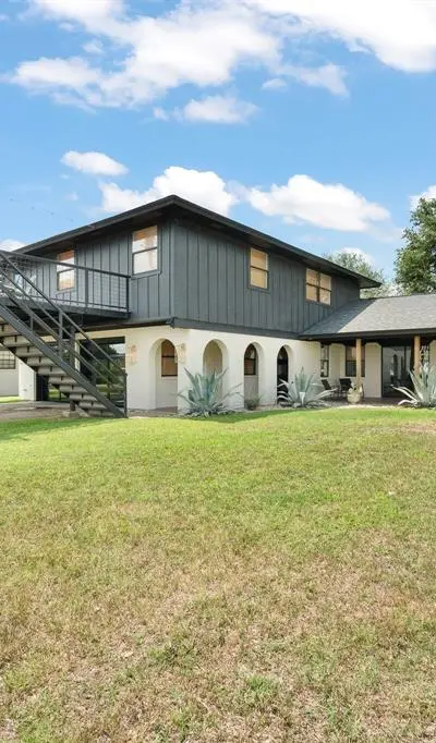 3708 Coral Sands Court, Granbury TX 76049