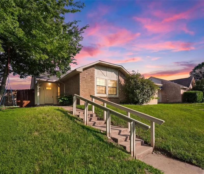 7254 Pineberry Road, Dallas TX 75249