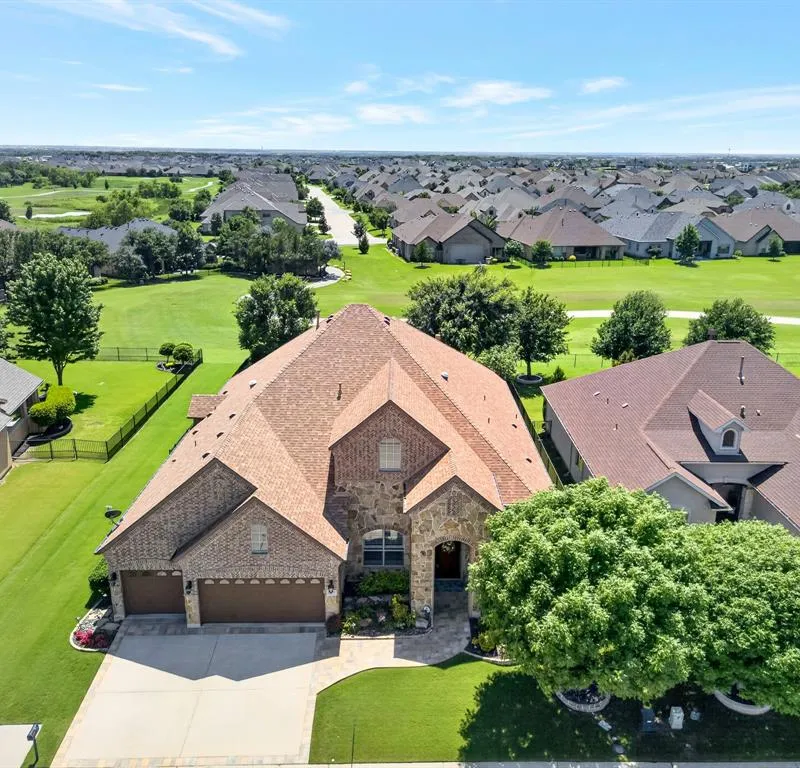 12105 Glenbrook Street, Denton TX 76207