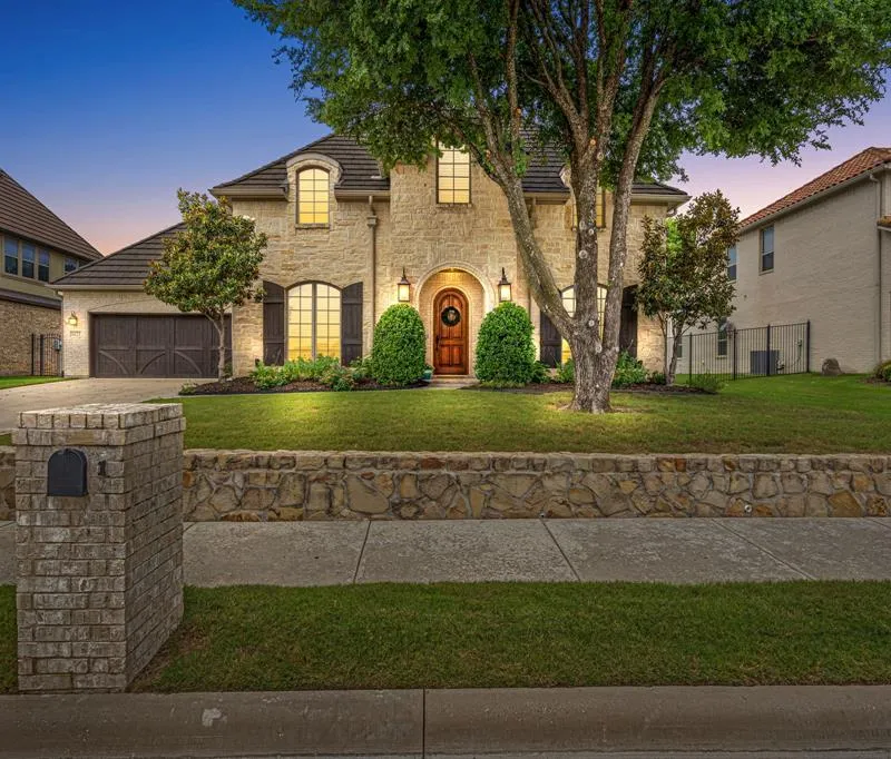 8621 Colina Terrace, Benbrook TX 76126