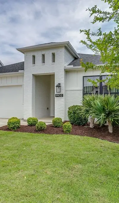 9932 Chaparral Pass, Fort Worth TX 76126 - Photo 2