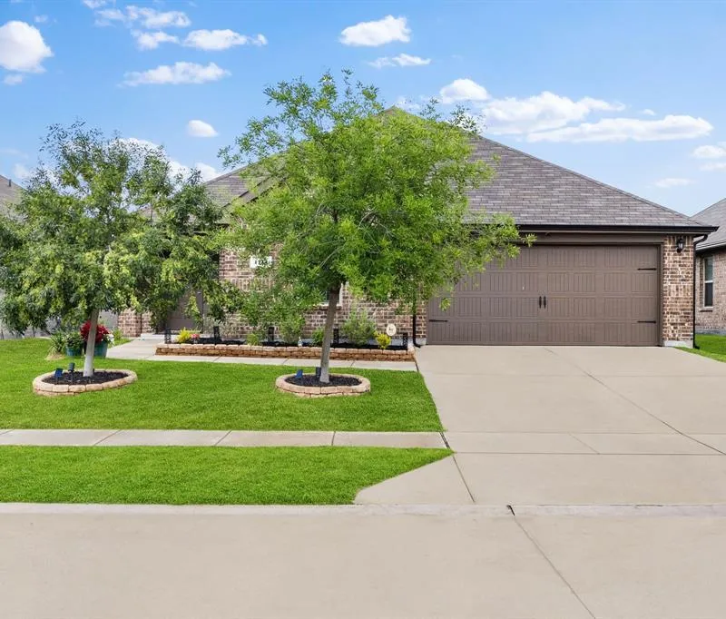 1111 Baldwin Lane, Ennis TX 75119