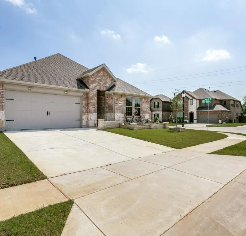 9704 Autumn Leaves Lane, Aubrey TX 76227