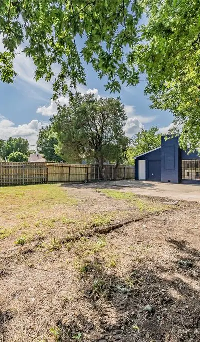 2402 E Overton Road, Dallas TX 75216 - Photo 4
