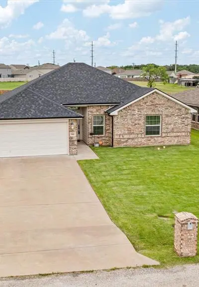 7203 Mistletoe Trail, Granbury TX 76048 - Photo 2