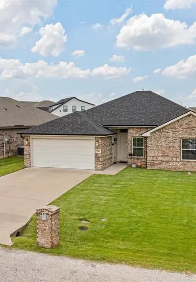 7203 Mistletoe Trail, Granbury TX 76048 - Photo 4