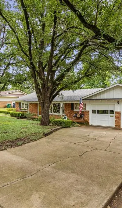 1512 Weiler Boulevard, Fort Worth TX 76112