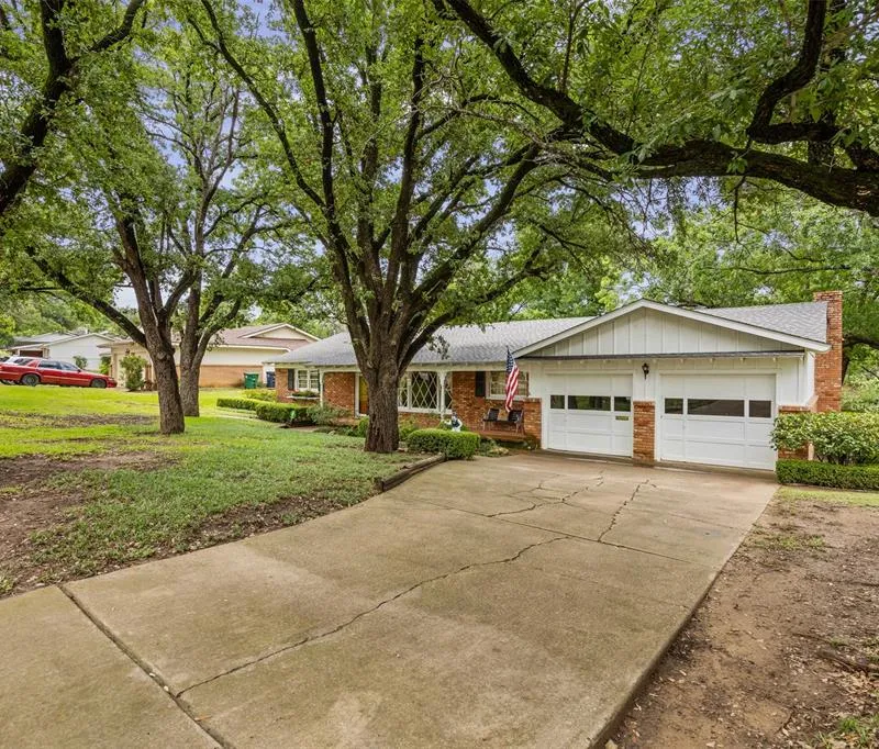 1512 Weiler Boulevard, Fort Worth TX 76112