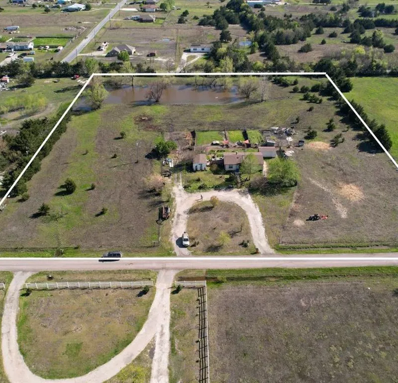 5631 Hillcrest Drive, Farmersville TX 75442