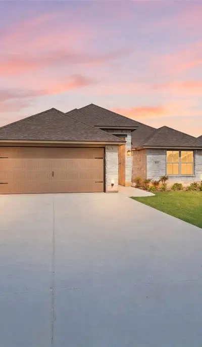 816 Haley Street, Springtown TX 76082