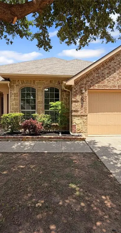 10036 Red Bluff Lane, Fort Worth TX 76177