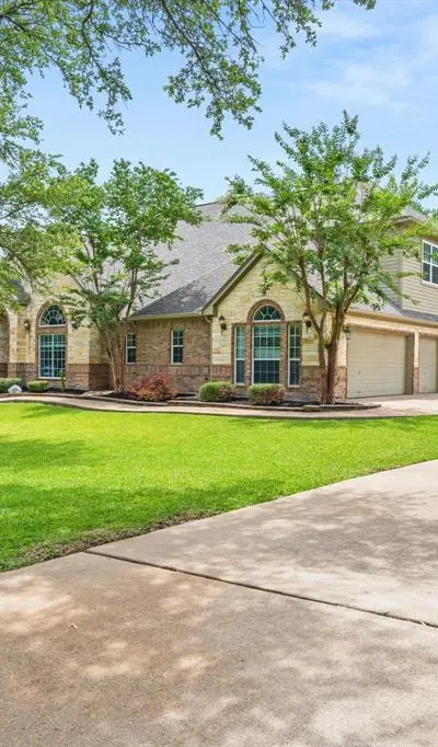 239 Eagle Landing Drive, Temple TX 76513 - Photo 2