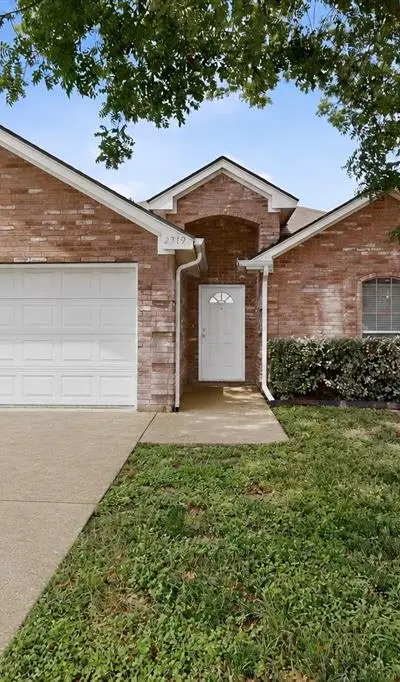 2319 Great Light Drive, Dallas TX 75228 - Photo 2