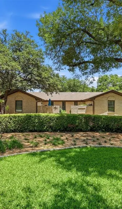 3066 Ponder Place, Dallas TX 75229