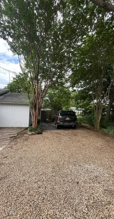 400 Edgefield Drive, Garland TX 75040 - Photo 4