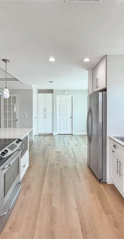 100 W Pleasantview Drive, Hurst TX 76054 - Photo 2