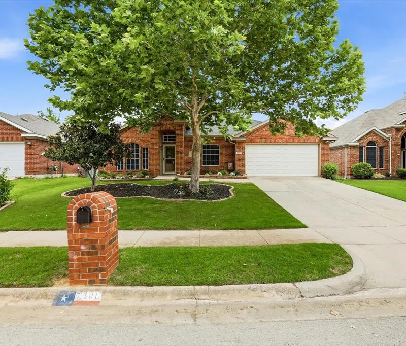 7301 Sunburst Trail, Denton TX 76210