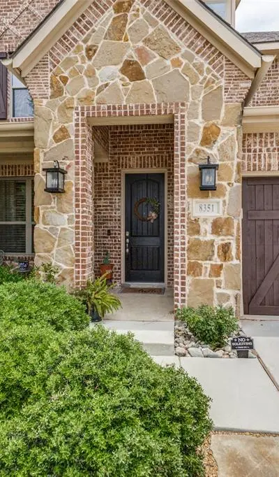 8351 Norwich, The Colony TX 75056 - Photo 2