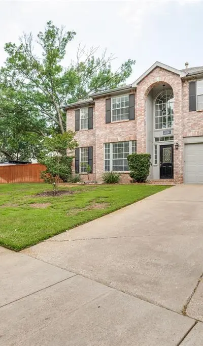 2158 Willowood Drive, Grapevine TX 76051