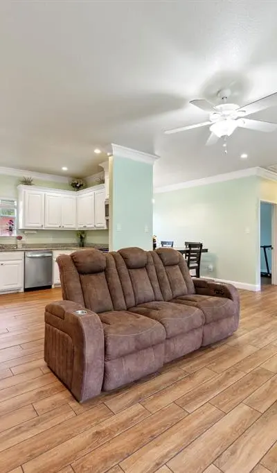 2410 Carleta Street, Dallas TX 75253 - Photo 2