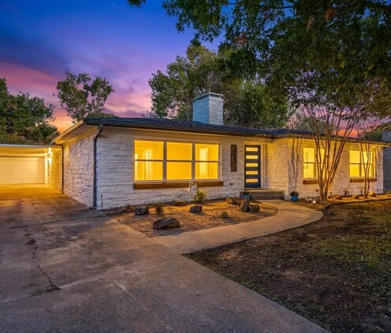 3524 Rashti Court, Fort Worth TX 76109