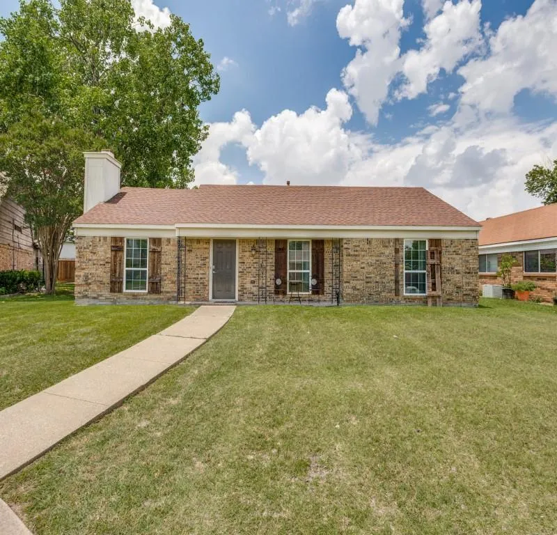 2705 Naples Drive, Garland TX 75040