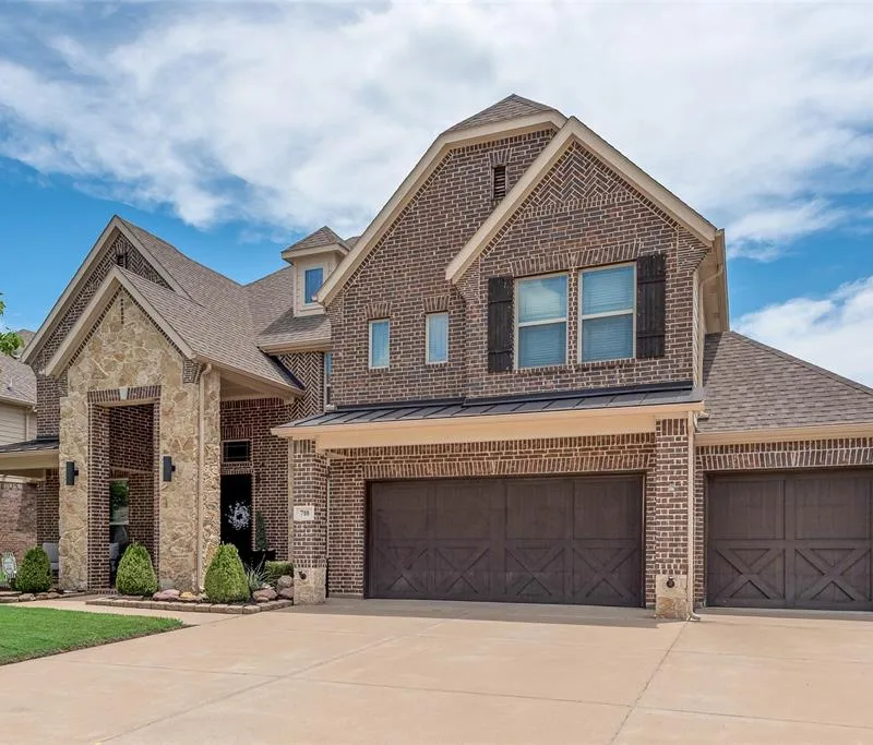 710 Minecreek Court, Mansfield TX 76063