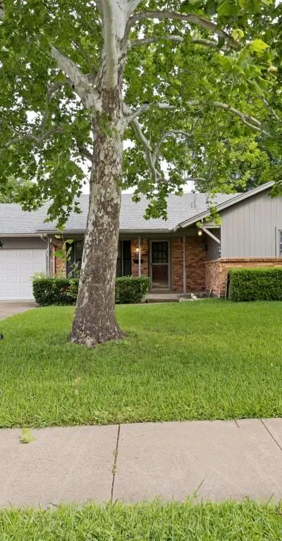 1419 Hillcrest Drive, Sherman TX 75092