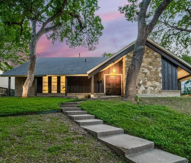 1529 Windchime Drive, Dallas TX 75224