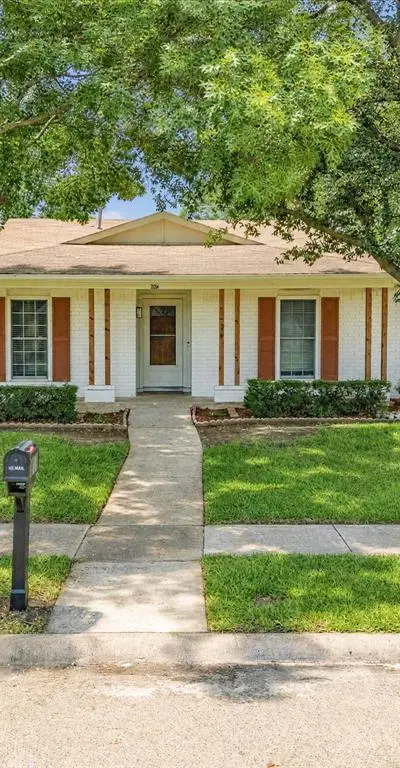 1907 Rambling Ridge Lane, Carrollton TX 75007